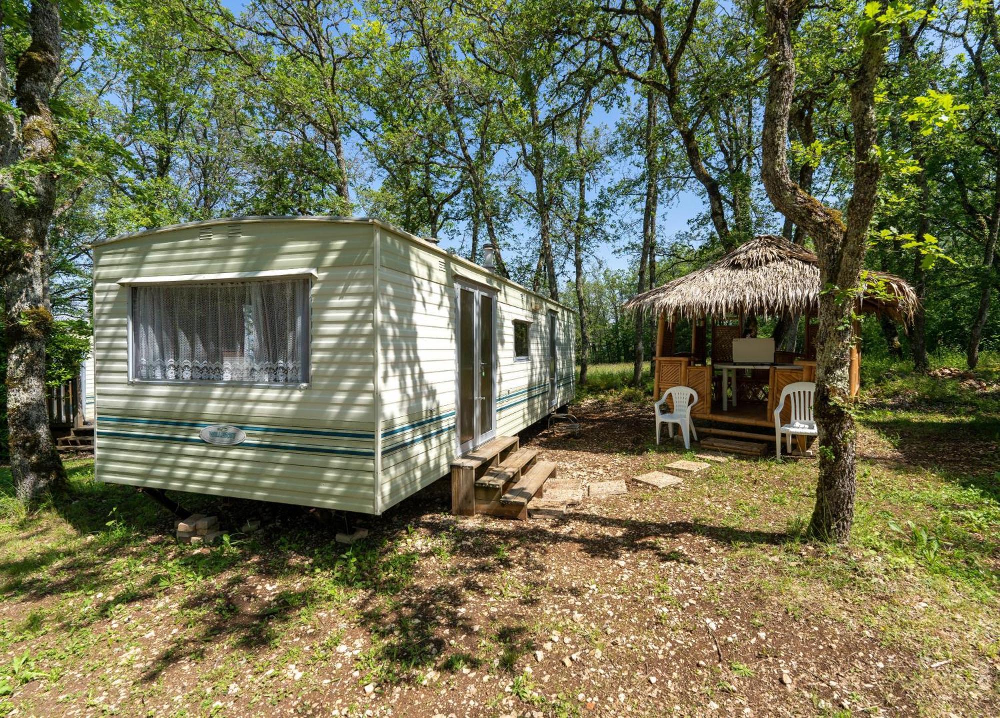 Camping Les Paillotes Payrac Dış mekan fotoğraf